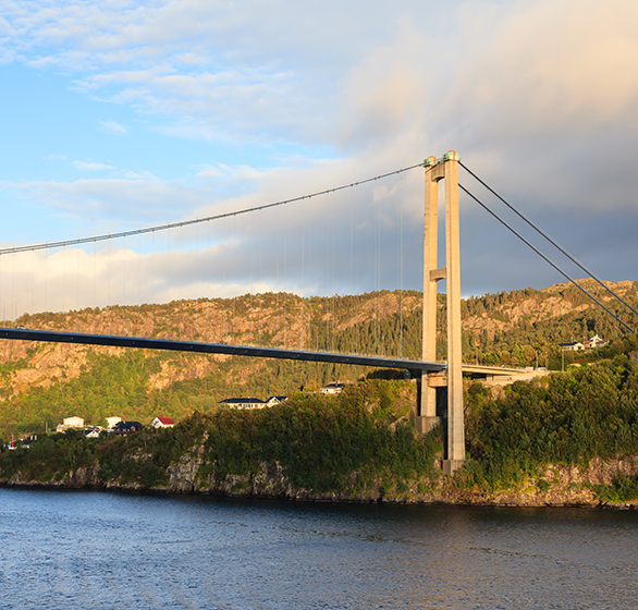 regnskap lønn rådgivning på Sotra